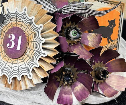 Close-up of the flowers, accordion decoration and copper-wire stars